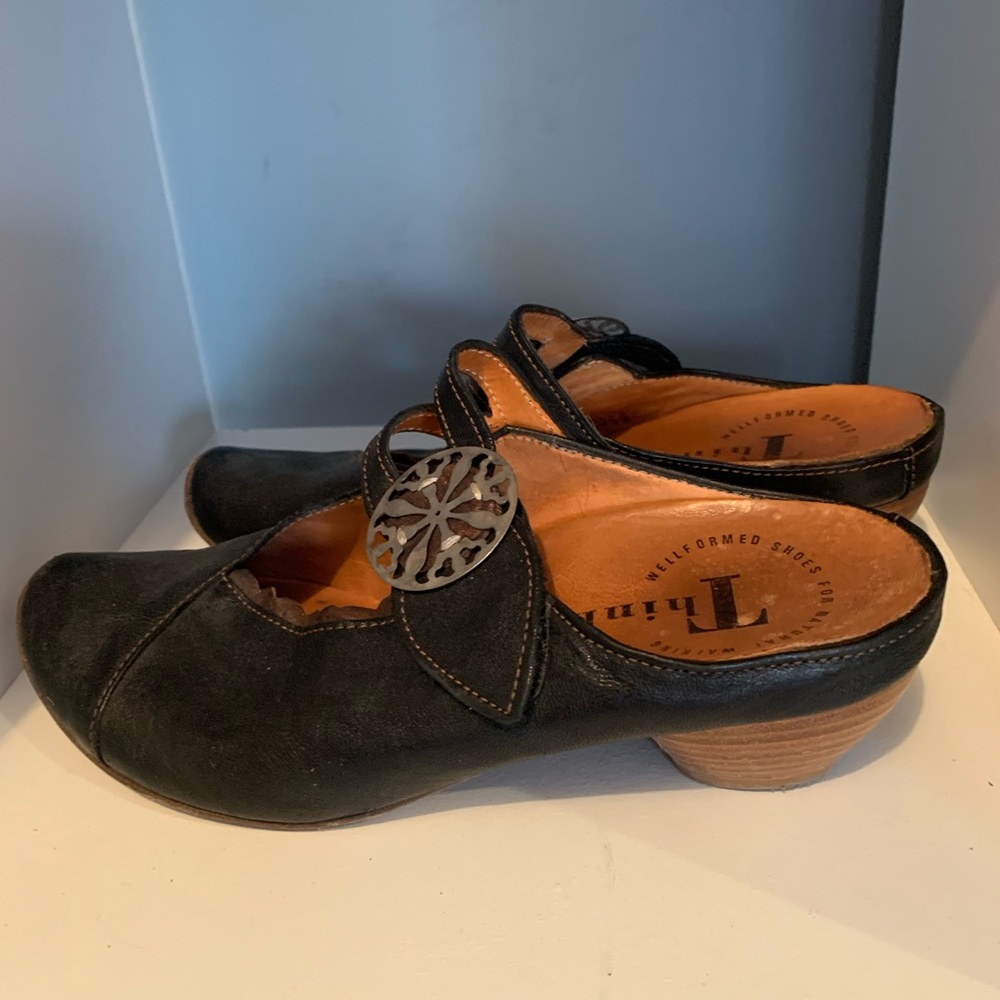 Italian made mules